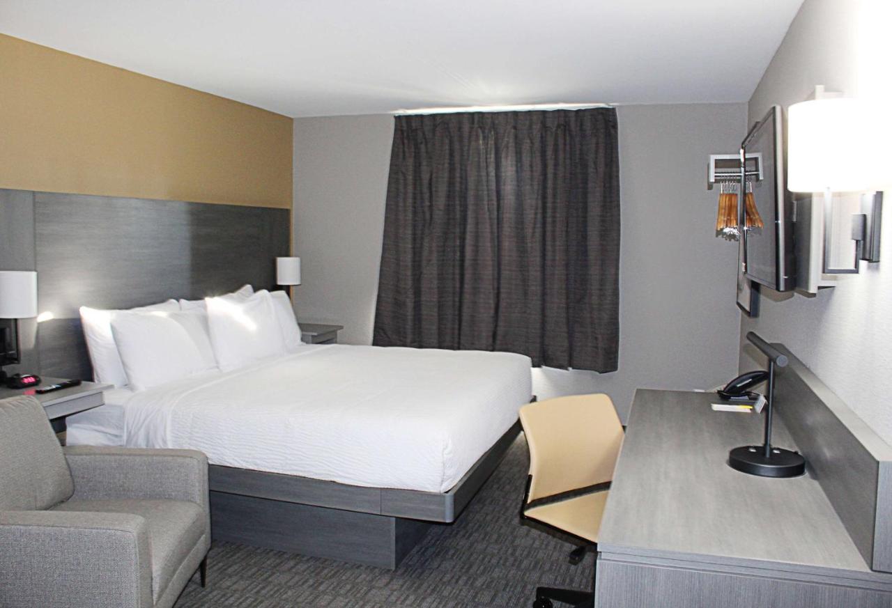 Days Inn By Wyndham Stony Plain Exteriör bild