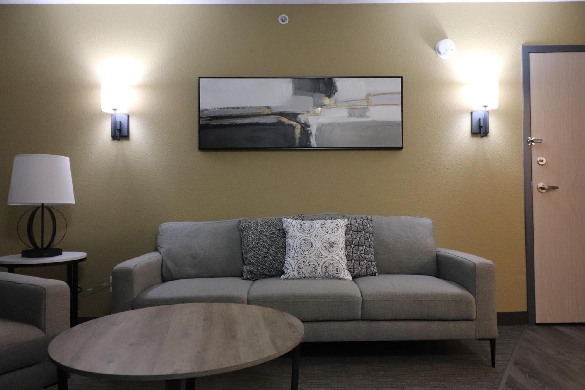 Days Inn By Wyndham Stony Plain Exteriör bild