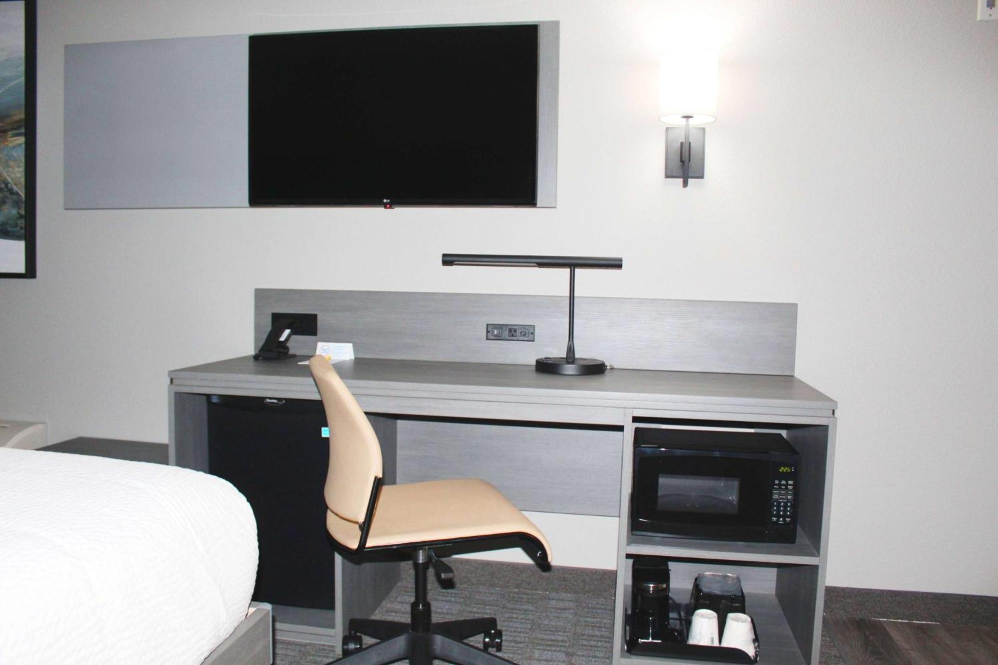 Days Inn By Wyndham Stony Plain Exteriör bild