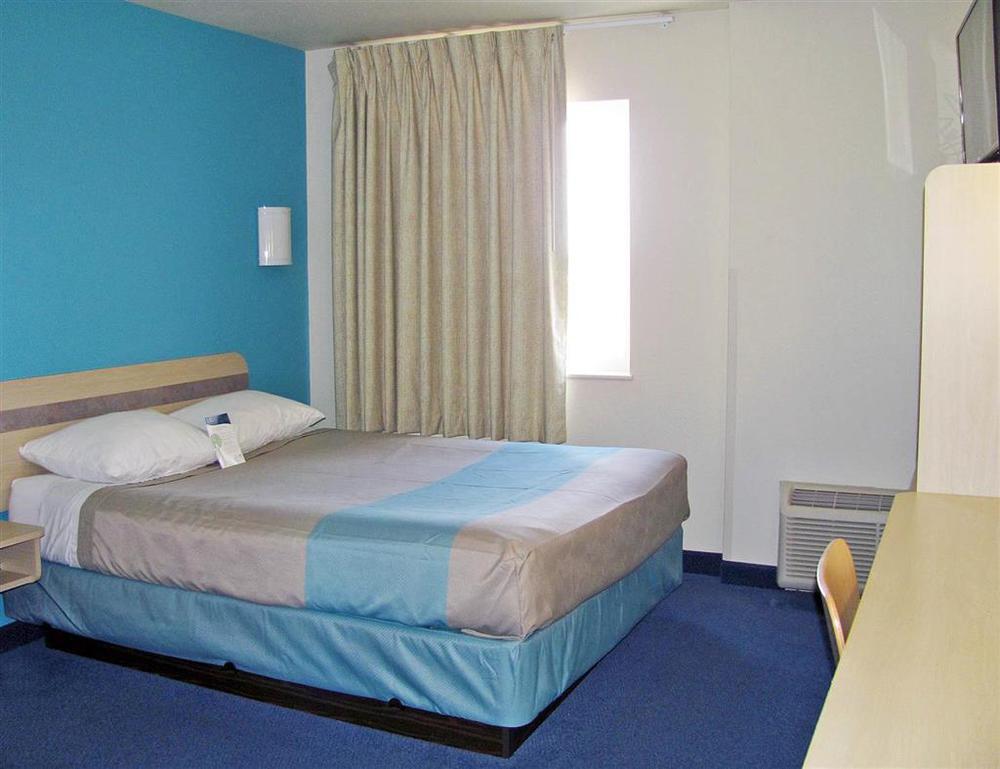 Days Inn By Wyndham Stony Plain Rum bild
