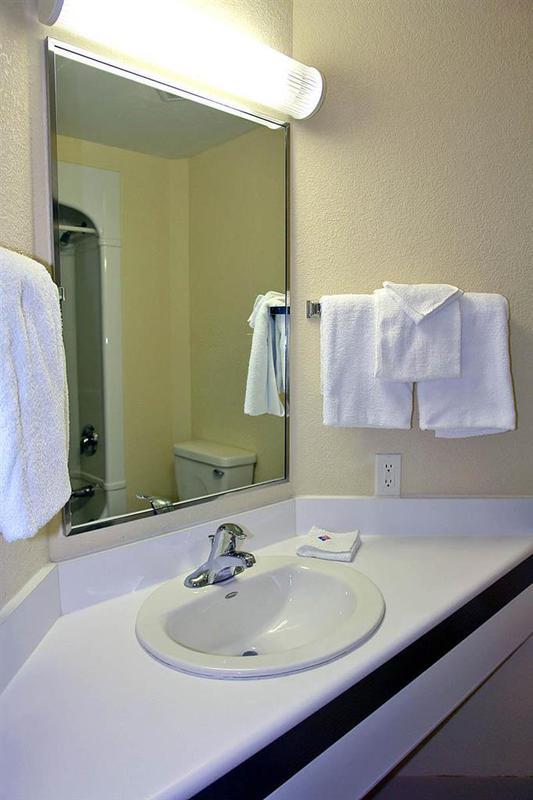 Days Inn By Wyndham Stony Plain Bekvämligheter bild